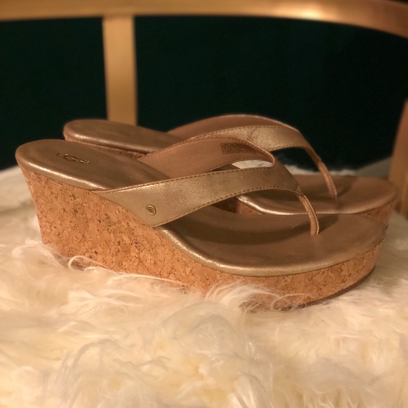 UGG Shoes - Like new Ugg wedges UGG Shoes - Like new Ugg wedges